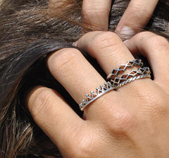 Dainty Stella Crown Ring Silver